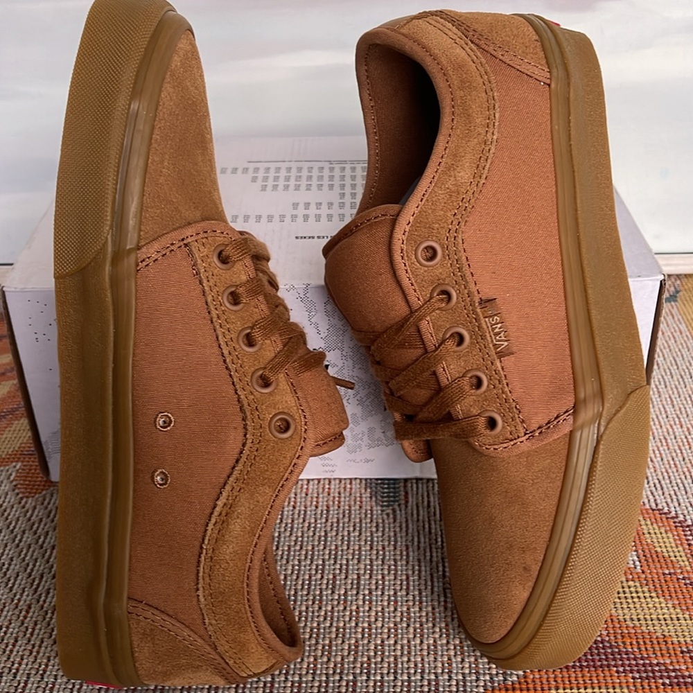 Vans Men’s Skate Chukka Low
Light Brown/Gum
VN0A4BX4BGZ
Sneakers - Picture 11 of 16